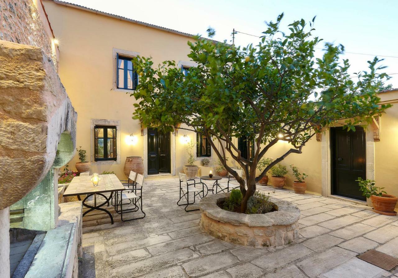 Castello Villa Daphnes - Private Pool & Whirlpool Dhafnes Eksteriør bilde